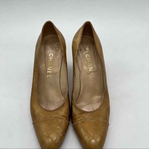 Chanel Tan Pumps Heels Quilted Pattern Toe Cap - Picture 2 of 9